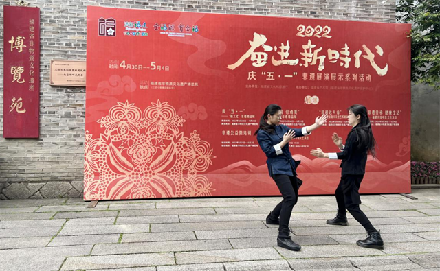 皇冠国际