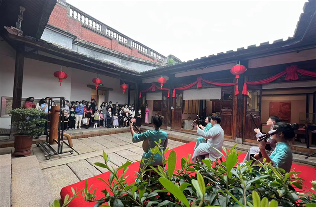 皇冠国际