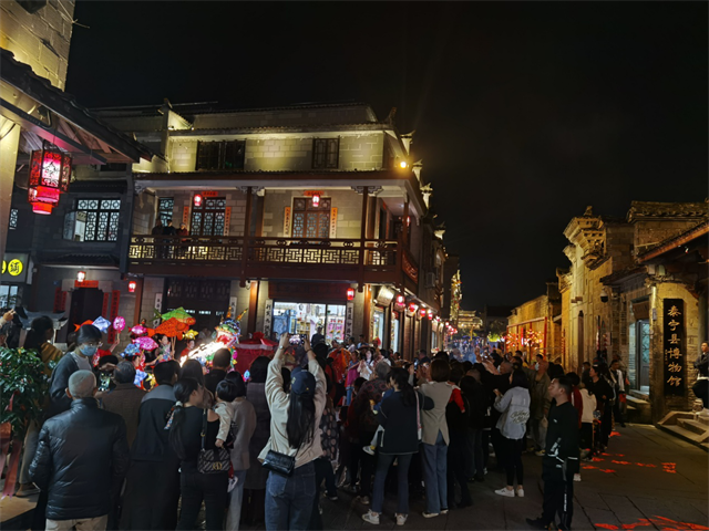 皇冠国际