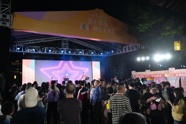 皇冠国际